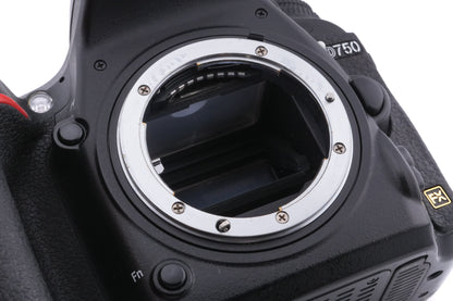 Nikon D750