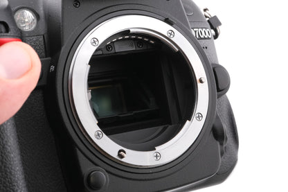 Nikon D7000