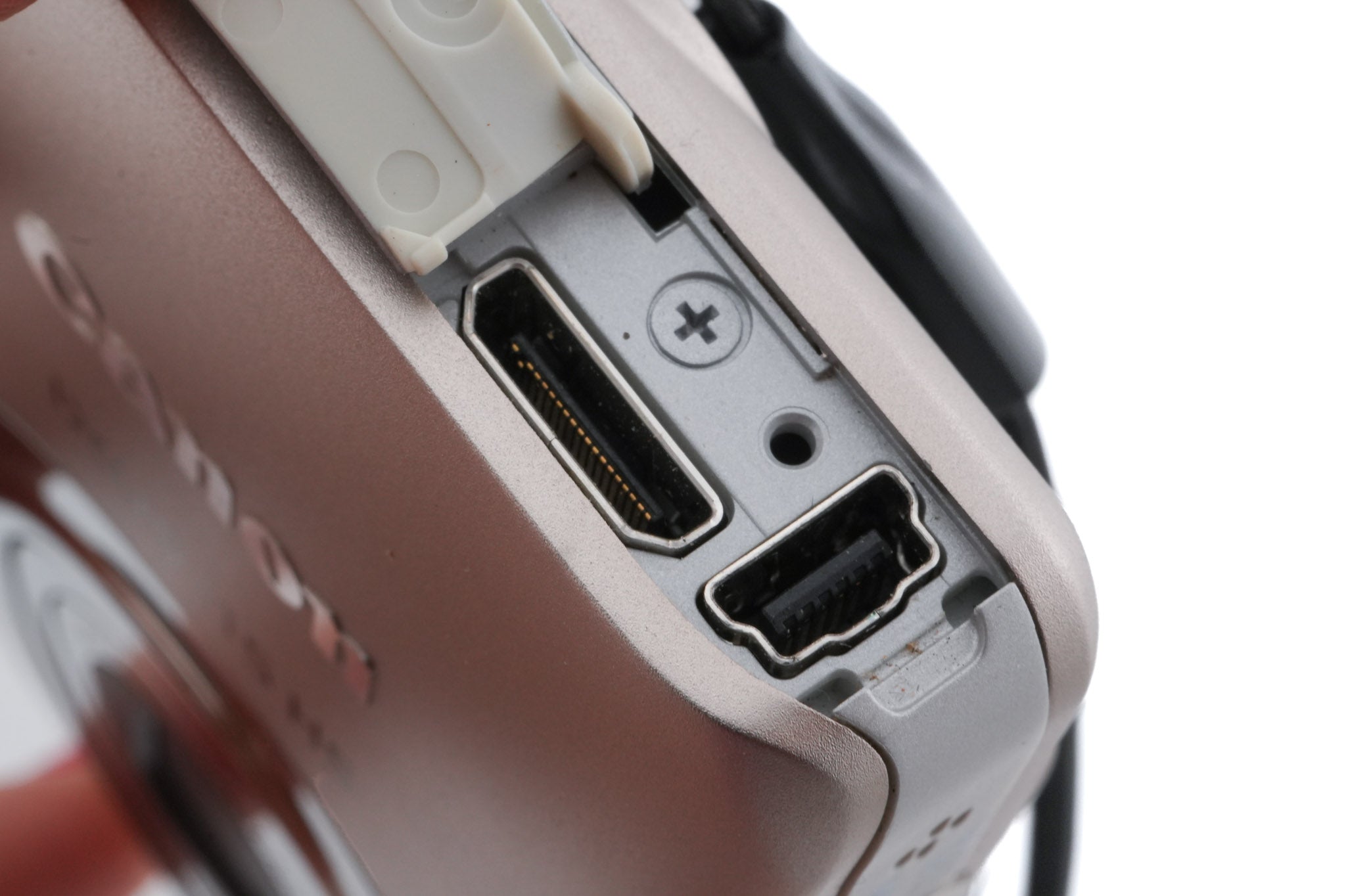 Canon IXUS 115 HS