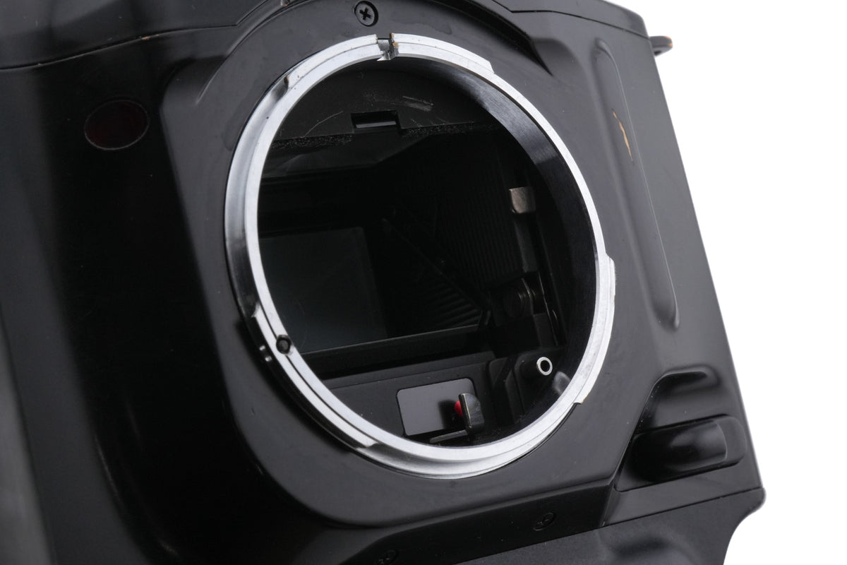 Canon T90