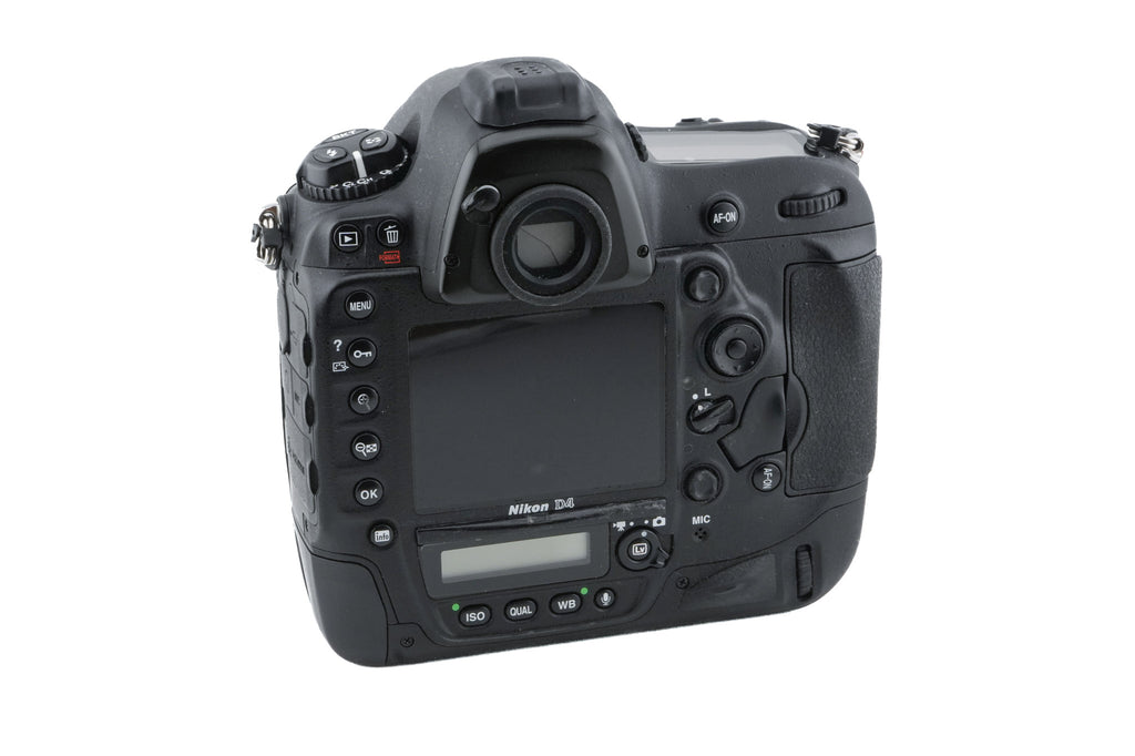 Nikon D4