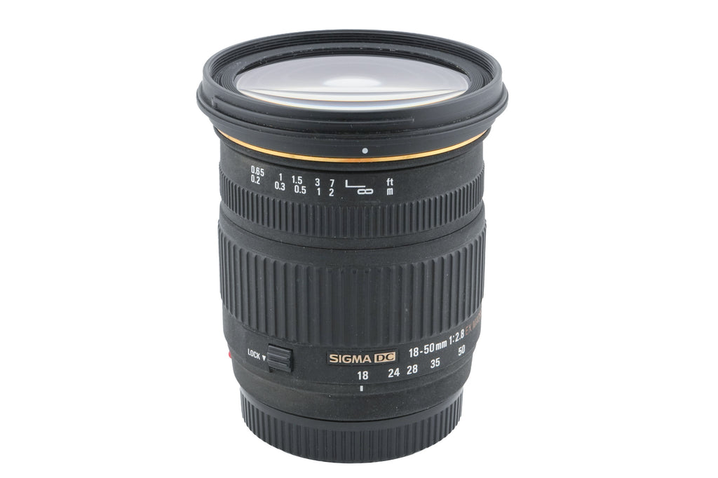 Sigma 18-50mm f2.8 DC EX Macro