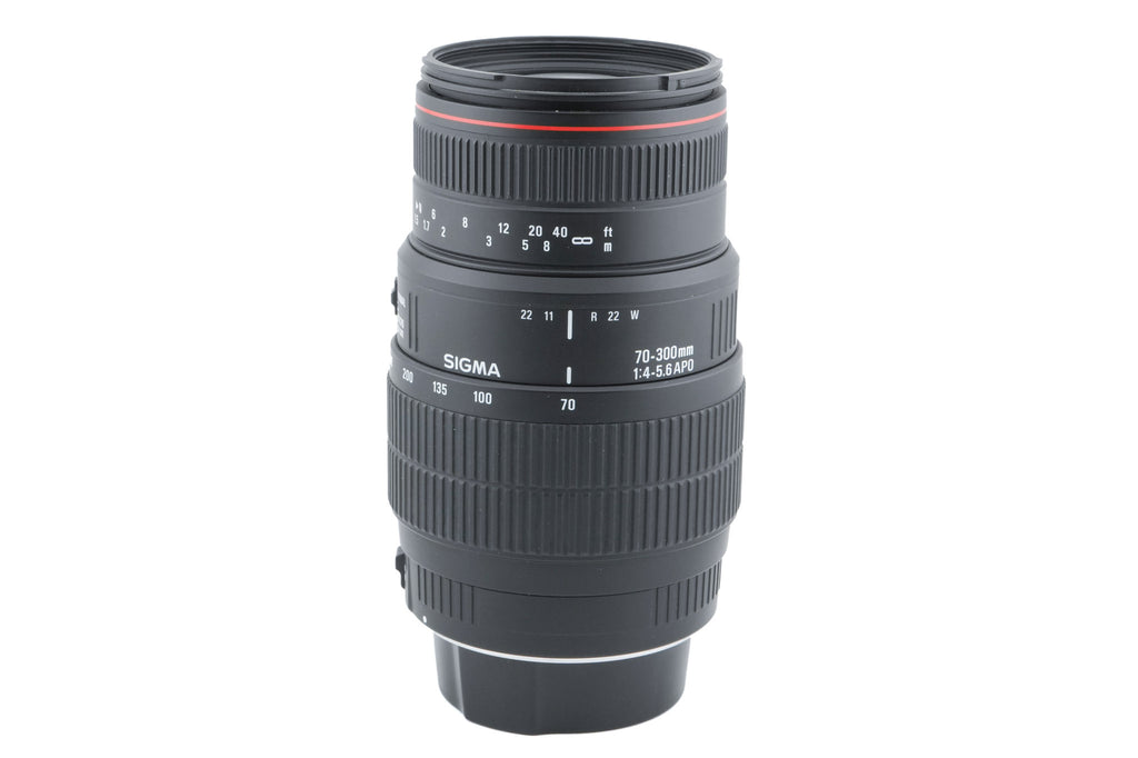 Sigma 70-300mm f4-5.6 APO Macro