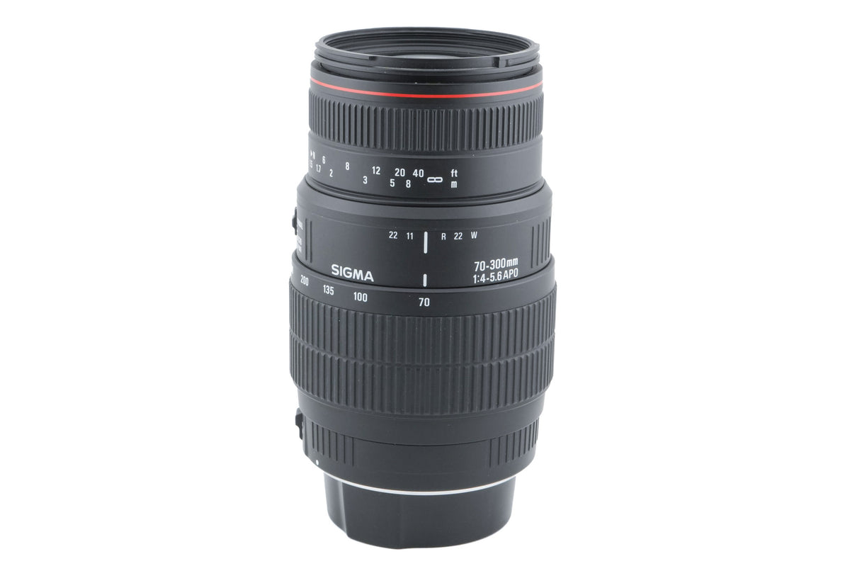 Sigma 70-300mm f4-5.6 APO Macro