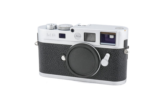 Leica M8 (Silver, 10702) - Camera