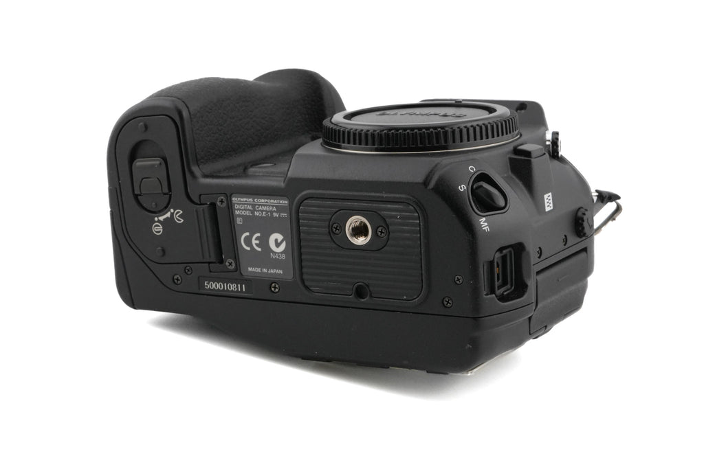 Olympus E-1