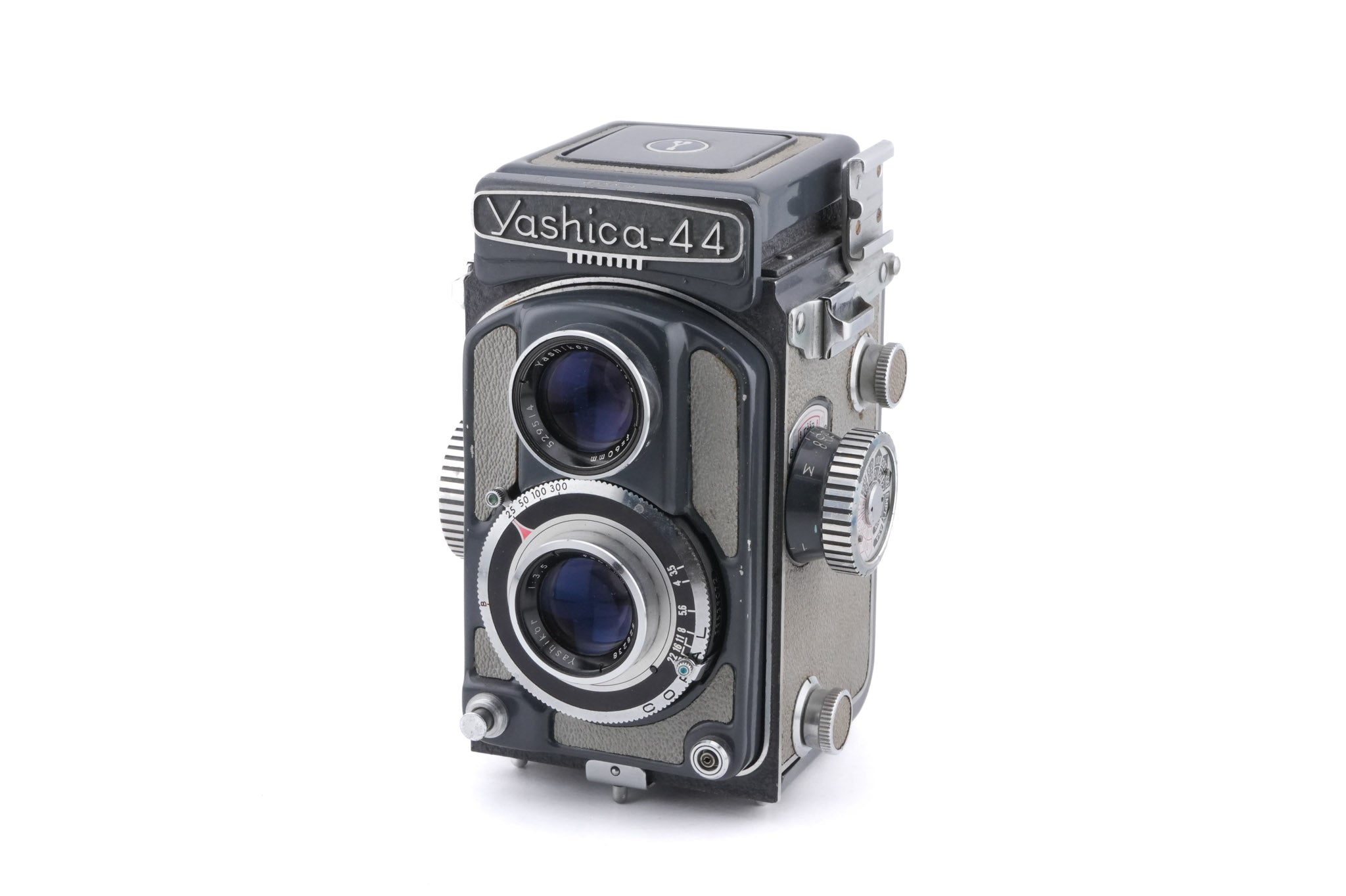 Yashica 44