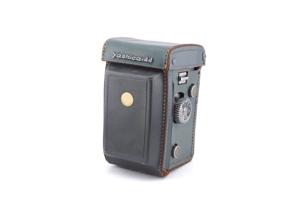 Yashica 44