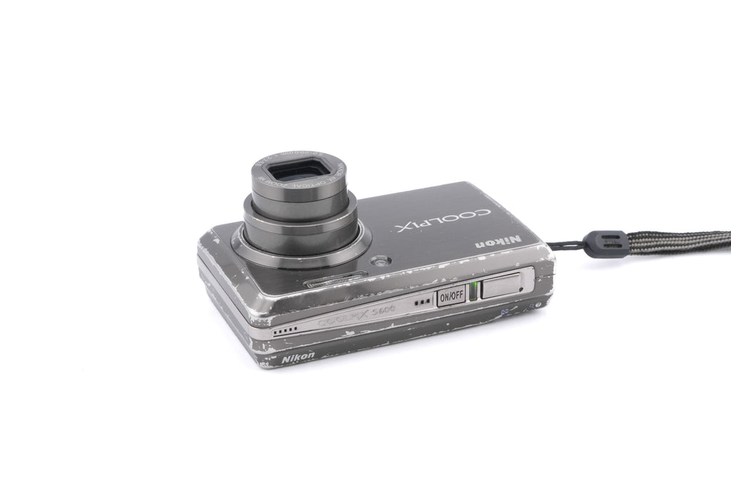 Nikon Coolpix S600
