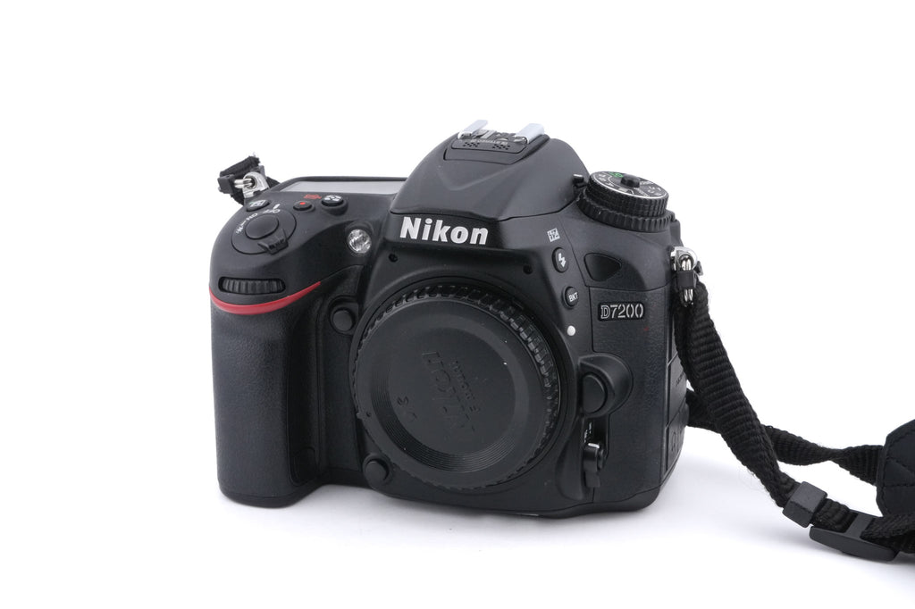 Nikon D7200
