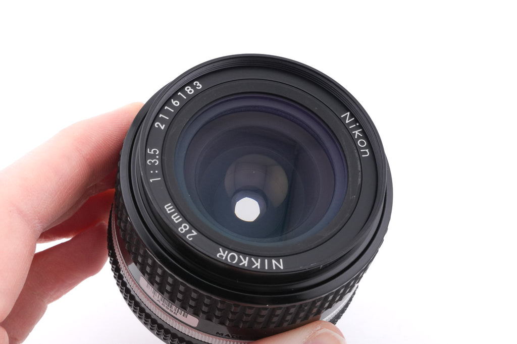 Nikon 28mm f3.5 Nikkor AI-S