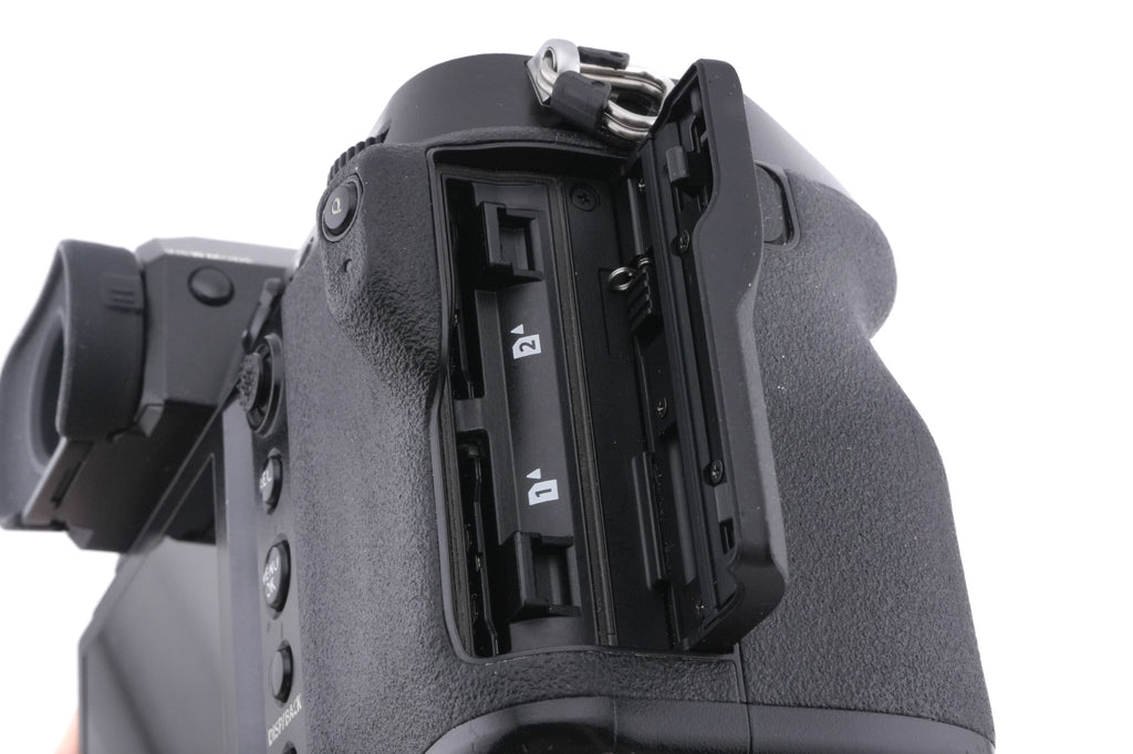 Fujifilm GFX 100S