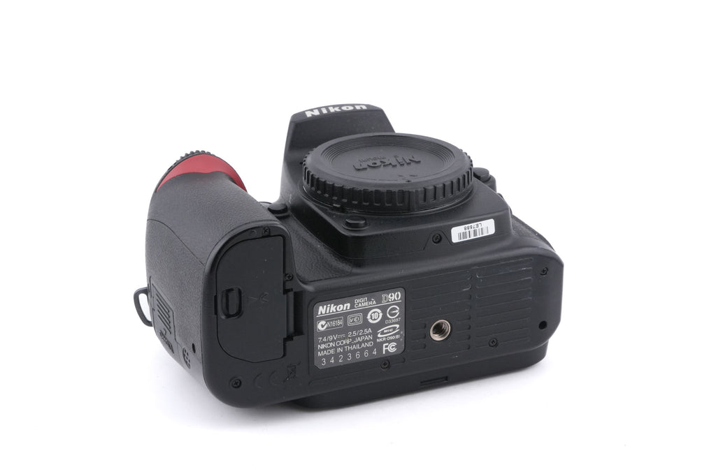 Nikon D90