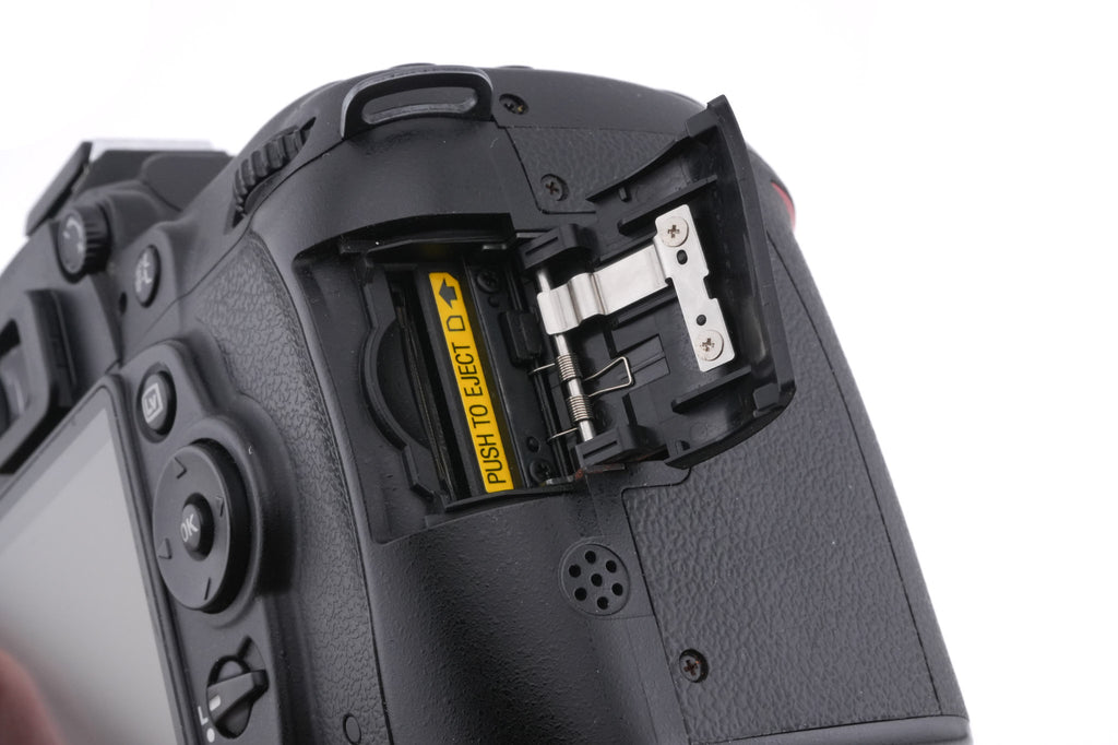Nikon D90