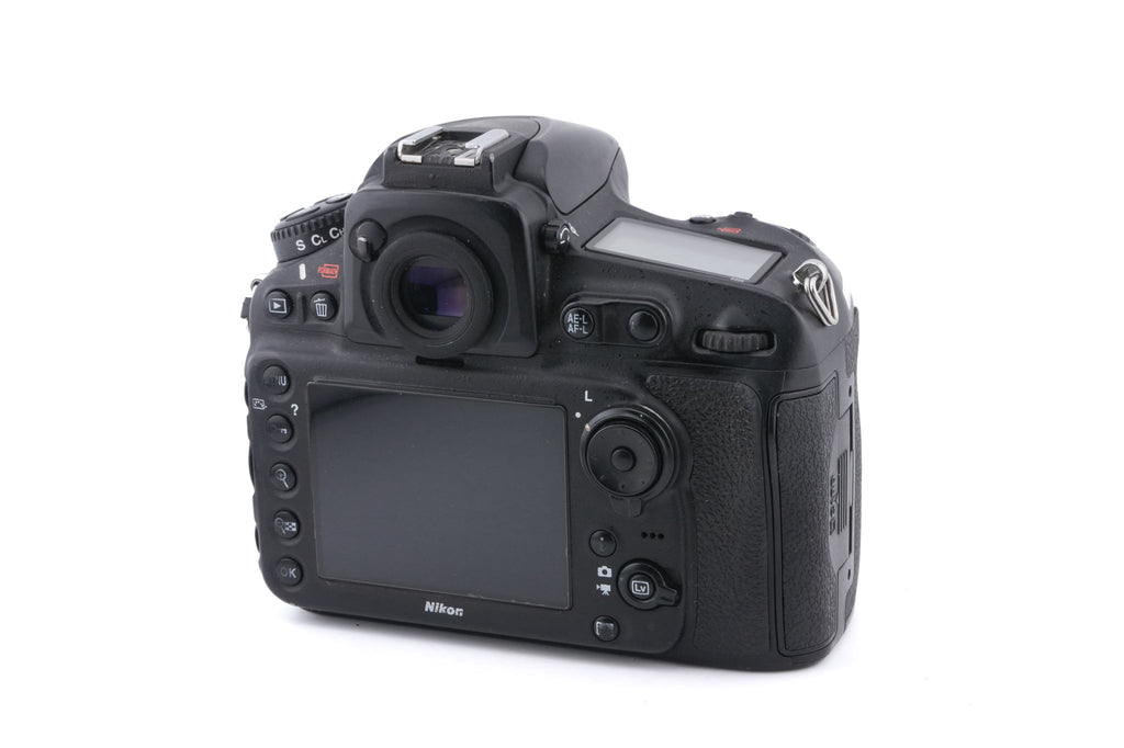 Nikon D810