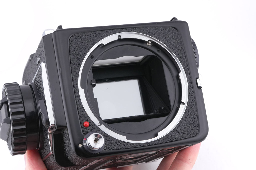 Mamiya M645 + Waist Level Finder S + 80mm f2.8 Sekor C + 120 Roll Film Insert + 645 Focusing Screen No. 1