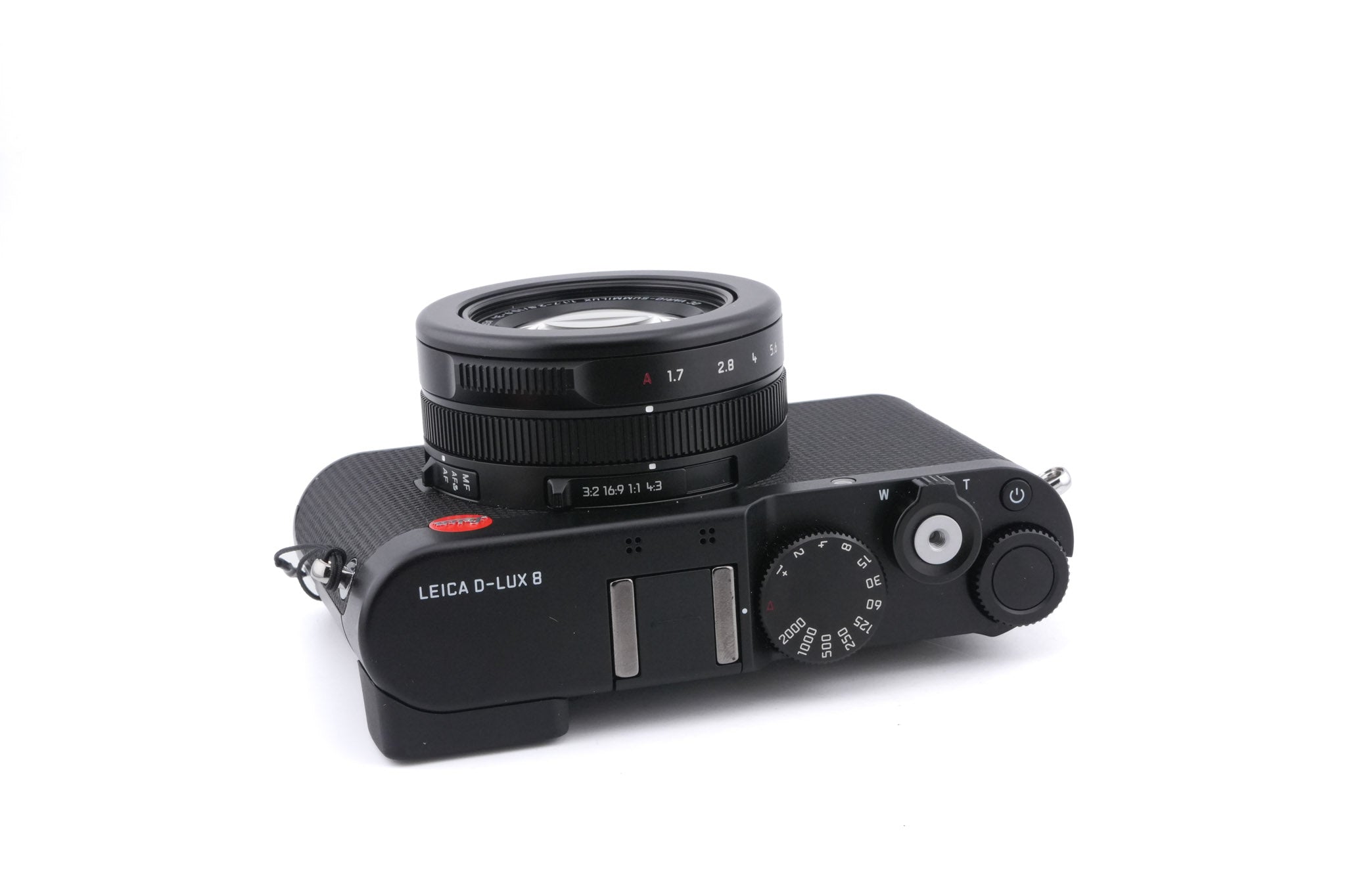 Leica D-Lux 8 + CF D Flash