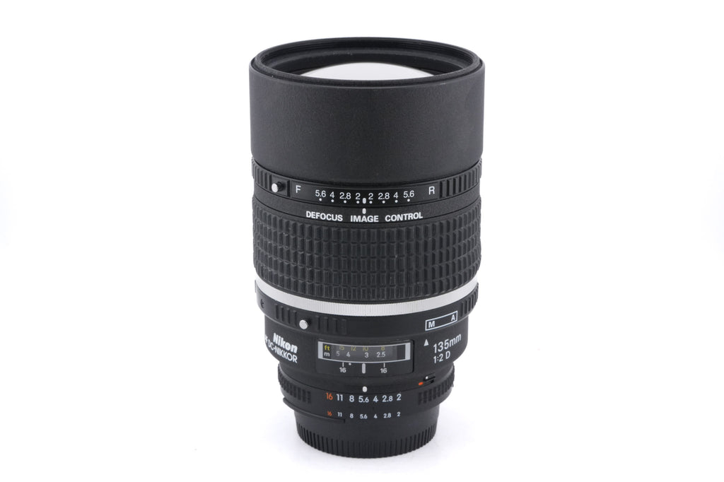 Nikon 135mm f2 AF DC-Nikkor D