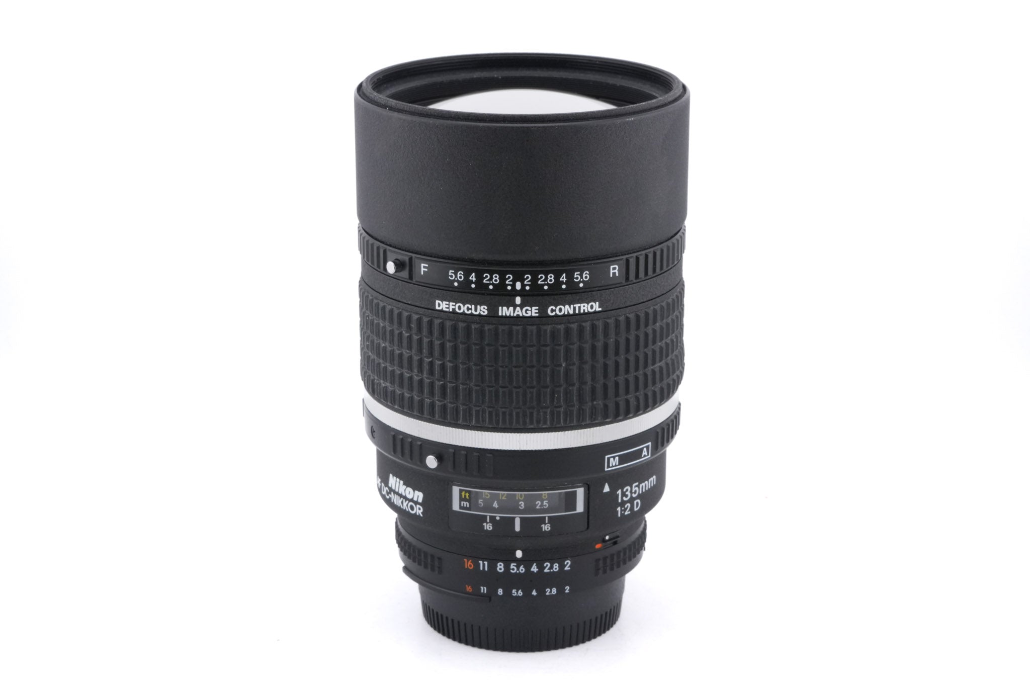 Nikon 135mm f2 AF DC-Nikkor D