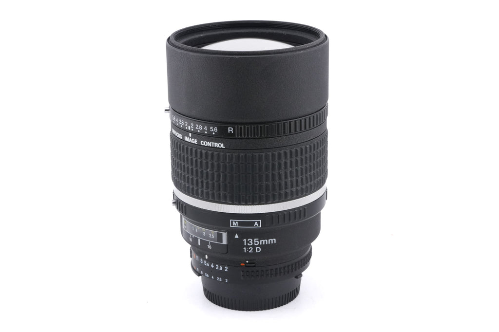 Nikon 135mm f2 AF DC-Nikkor D