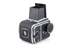 Hasselblad 500C/M (Silver, 10026) + Standard Winding Knob (44024) + Waist Level Finder (Old / Silver, 42021) + A12 Film Magazine (Silver, 30074) + Standard Focusing Screen (42161)