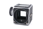 Hasselblad 500C/M (Silver, 10026) + Standard Winding Knob (44024) + Waist Level Finder (Old / Silver, 42021) + A12 Film Magazine (Silver, 30074) + Standard Focusing Screen (42161)