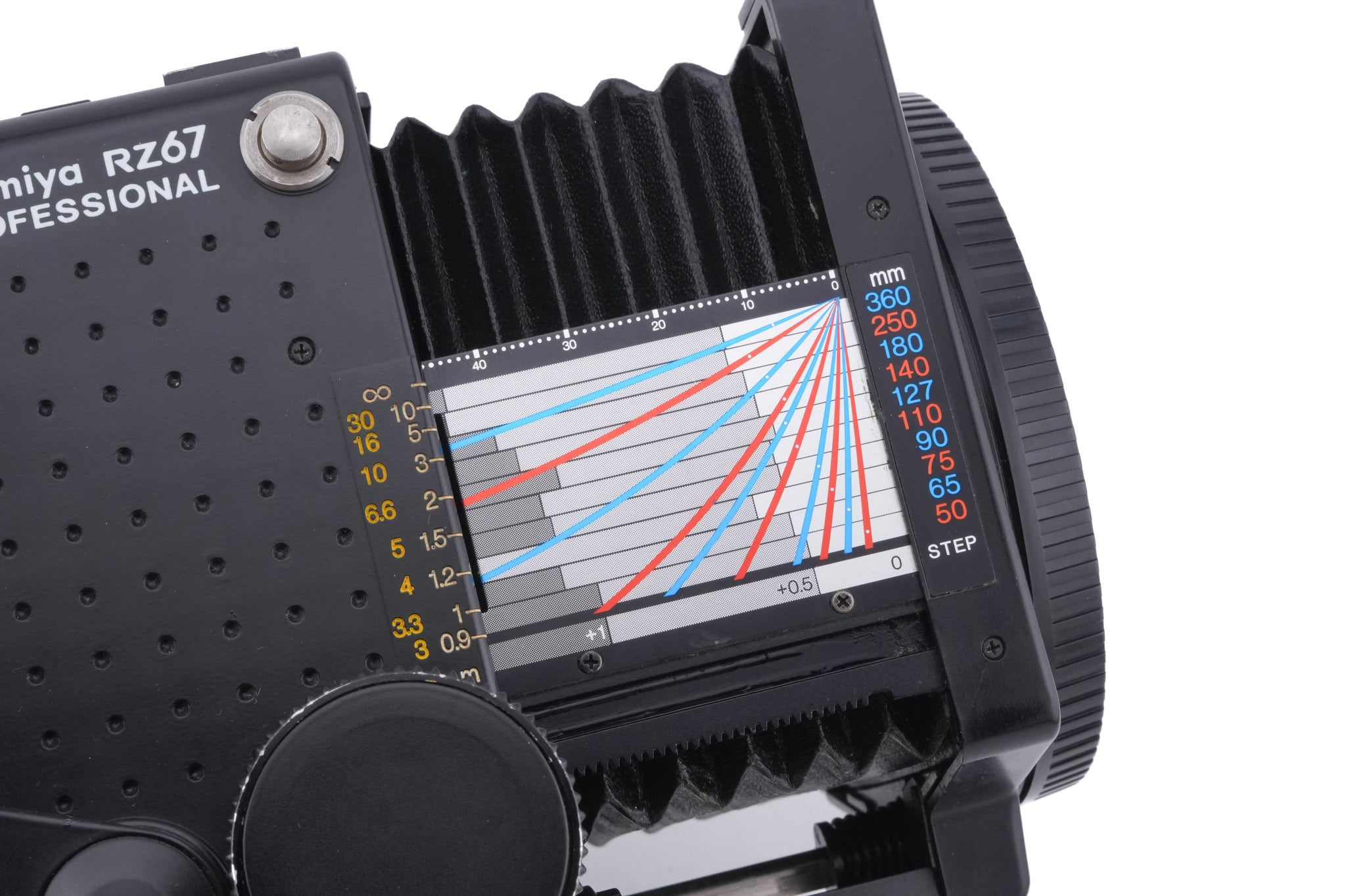Mamiya RZ67 Professional + 120 6x7 Roll Film Holder Professional + Waist Level Finder + Type A3 Focusing Screen