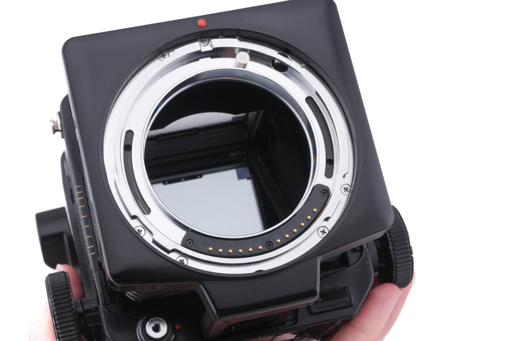 Mamiya RZ67 Professional + 120 6x7 Roll Film Holder Professional + Waist Level Finder + Type A3 Focusing Screen