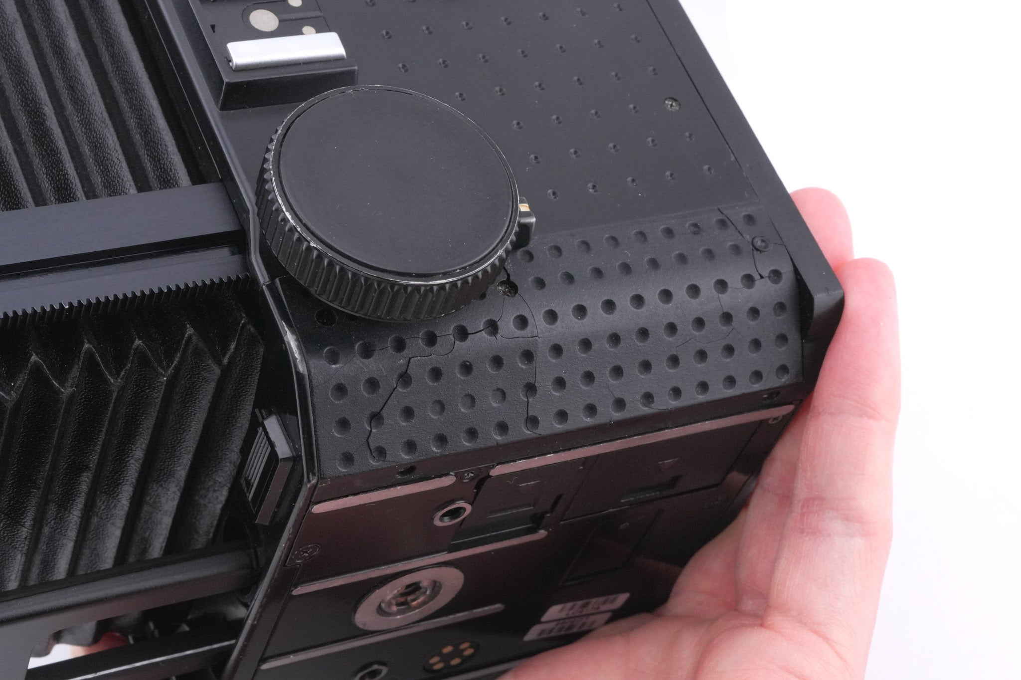 Mamiya RZ67 Professional + 120 6x7 Roll Film Holder Professional + Waist Level Finder + Type A3 Focusing Screen