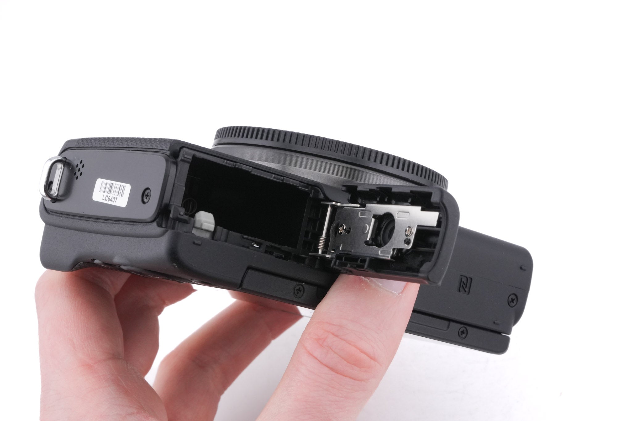 Canon EOS M100