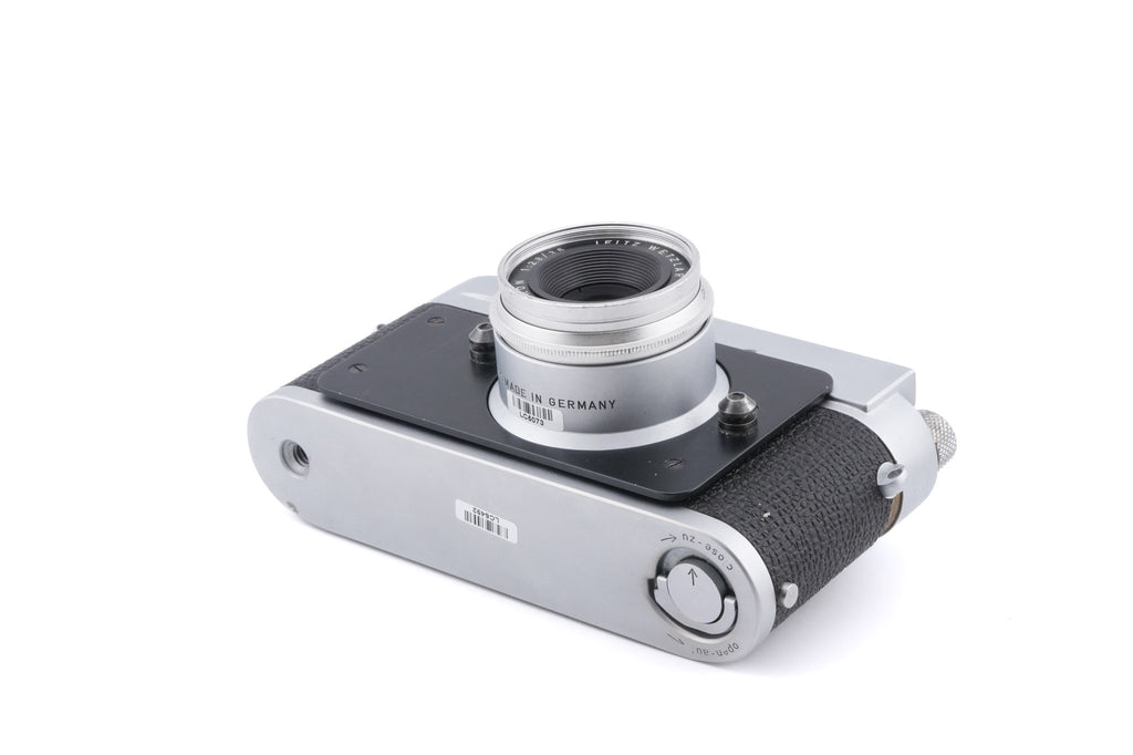 Leica MD Postcamera (24 x 36mm) + 35mm f2.8 Summaron (Postcamera)