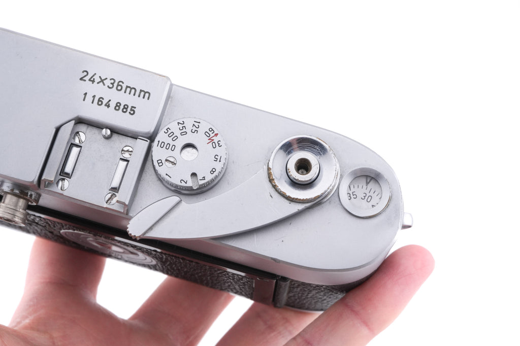 Leica MD Postcamera (24 x 36mm) + 35mm f2.8 Summaron (Postcamera)