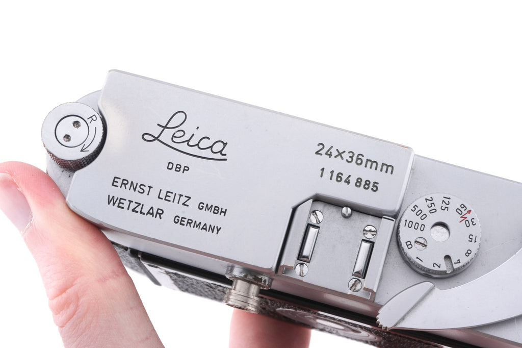 Leica MD Postcamera (24 x 36mm) + 35mm f2.8 Summaron (Postcamera)