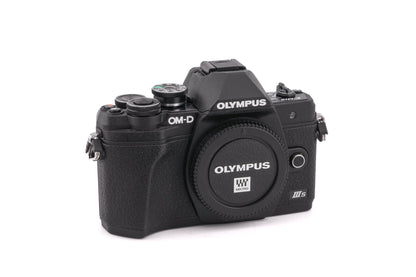 Olympus OM-D E-M10 Mark IIIs