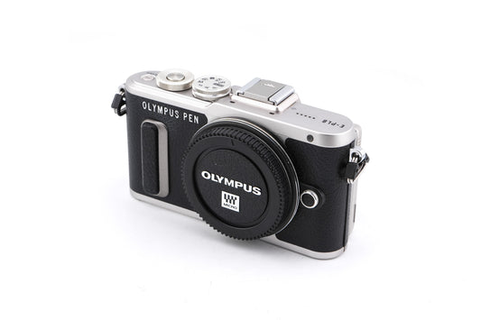 Olympus PEN E-PL8 + FL-LM1 Flash