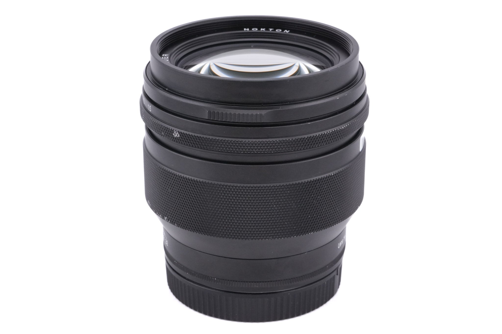 Voigtländer 75mm f1.5 Nokton Asph.