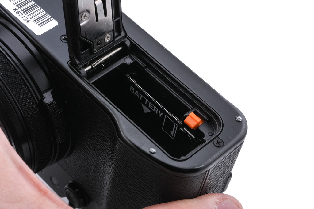 Fujifilm X100V