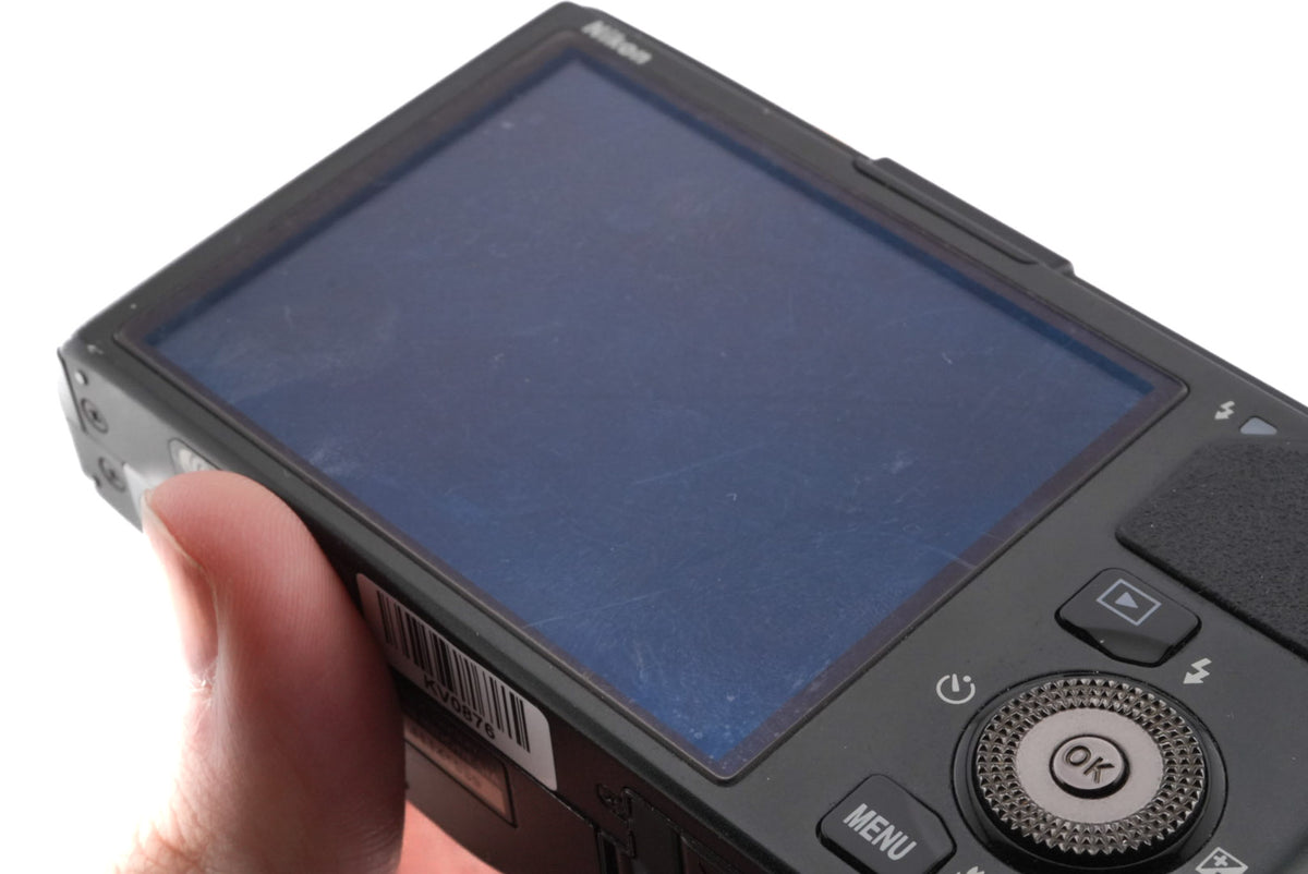 Nikon Coolpix S9500