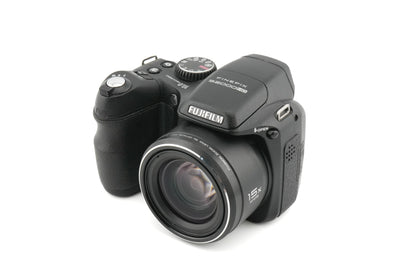 Fujifilm FinePix S2000