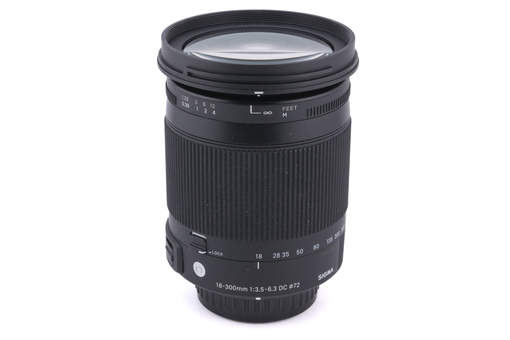 Sigma 18-300mm f3.5-6.3 Contemporary Macro DC HSM (014)