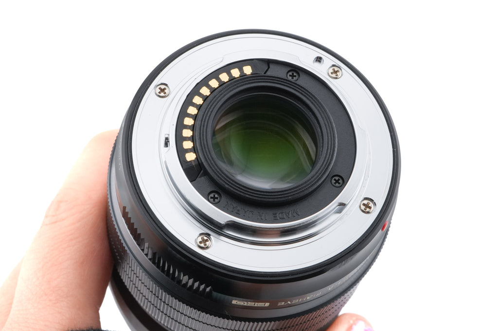 Olympus 8mm f1.8 M.Zuiko Digital Fisheye Pro ED