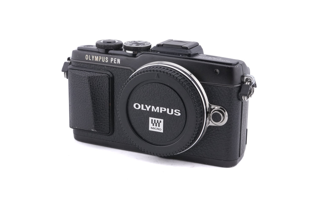 Olympus PEN E-PL7 + FL-LM2 Flash