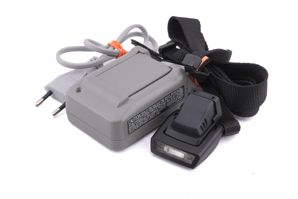 Olympus PEN E-PL7 + FL-LM2 Flash