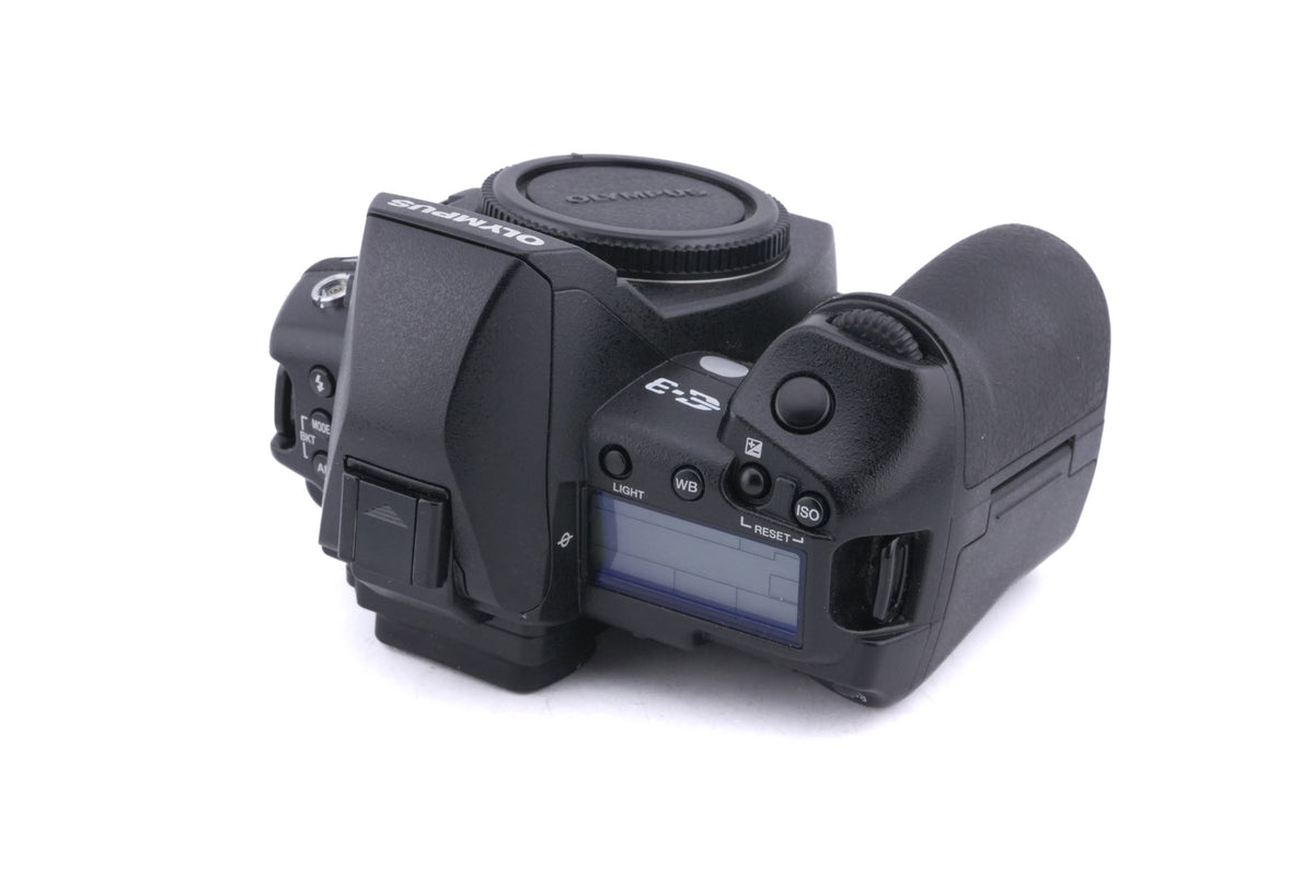 Olympus E-3