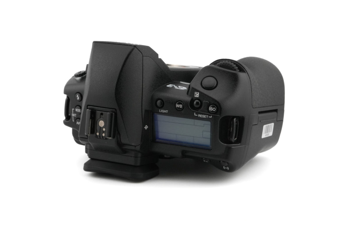 Olympus E-3
