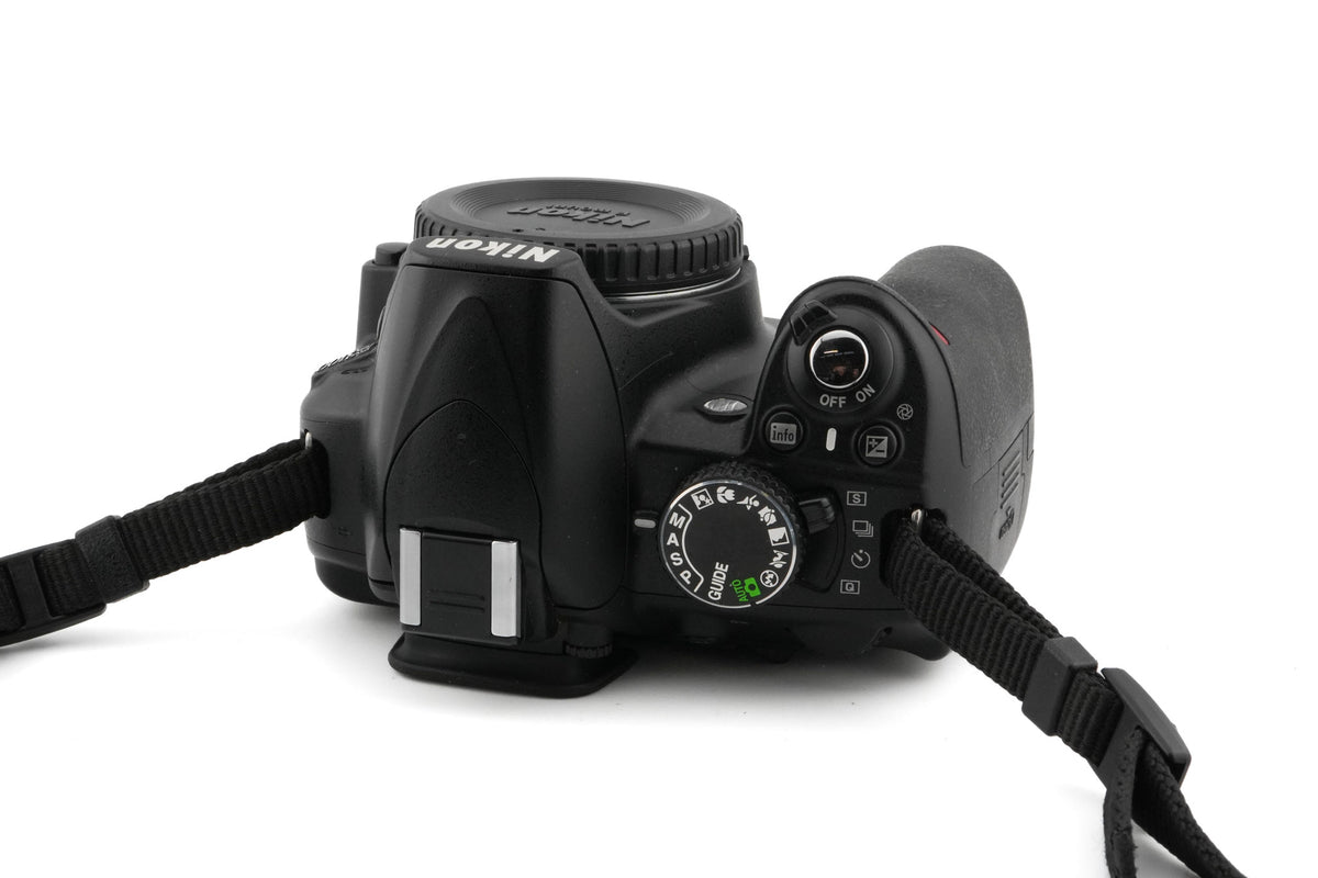 Nikon D3100