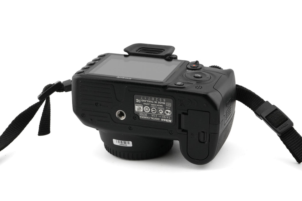 Nikon D3100