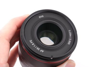 Samyang 35mm f1.8 AF