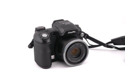 Fujifilm Finepix S5000