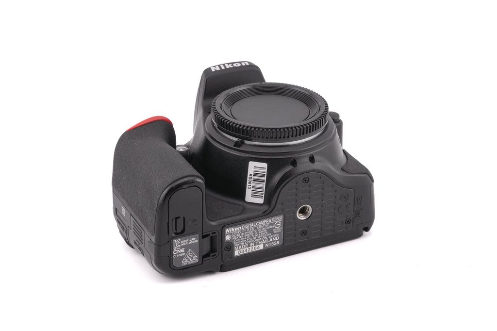 Nikon D5600